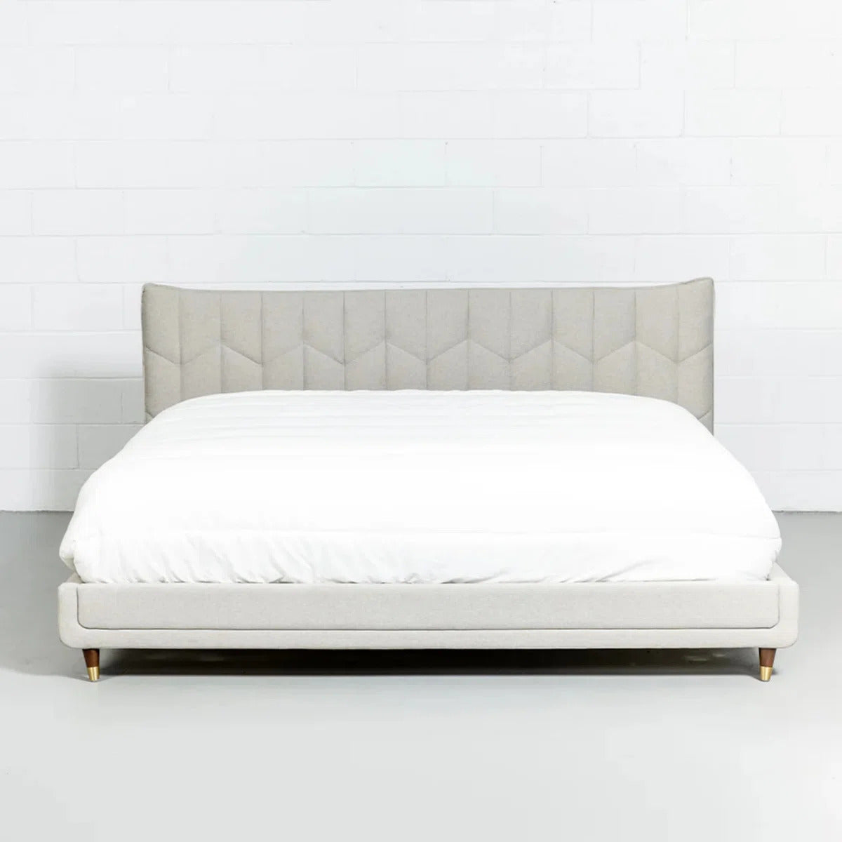 Upholstered Bed/浅灰色系软垫床 full size